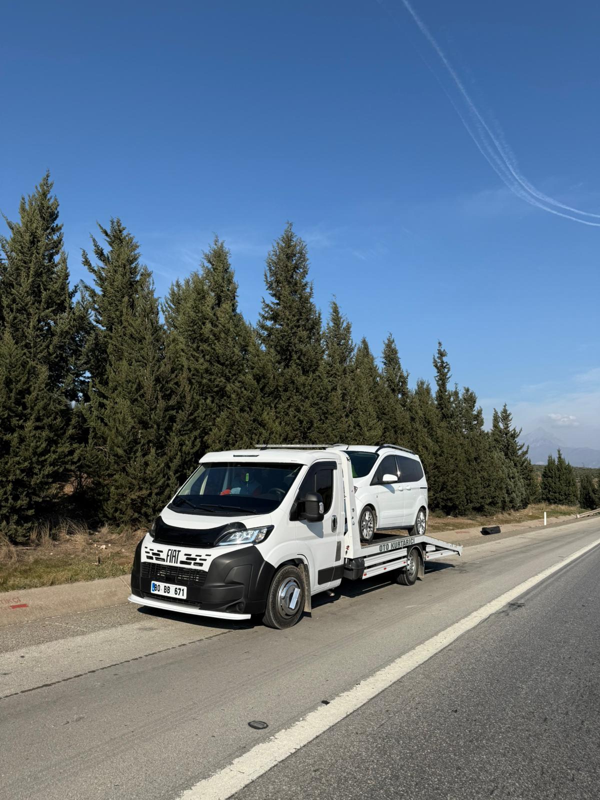 Furkan Oto Kurtarma çekici aracı ile araç taşıma hizmeti